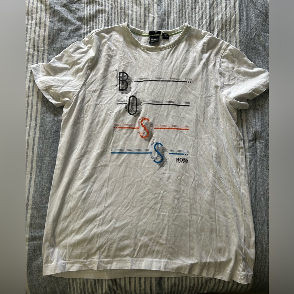 Hugo Boss Crew Neck Shirt with Multi-Colored Logo Print Fits like Mens Large